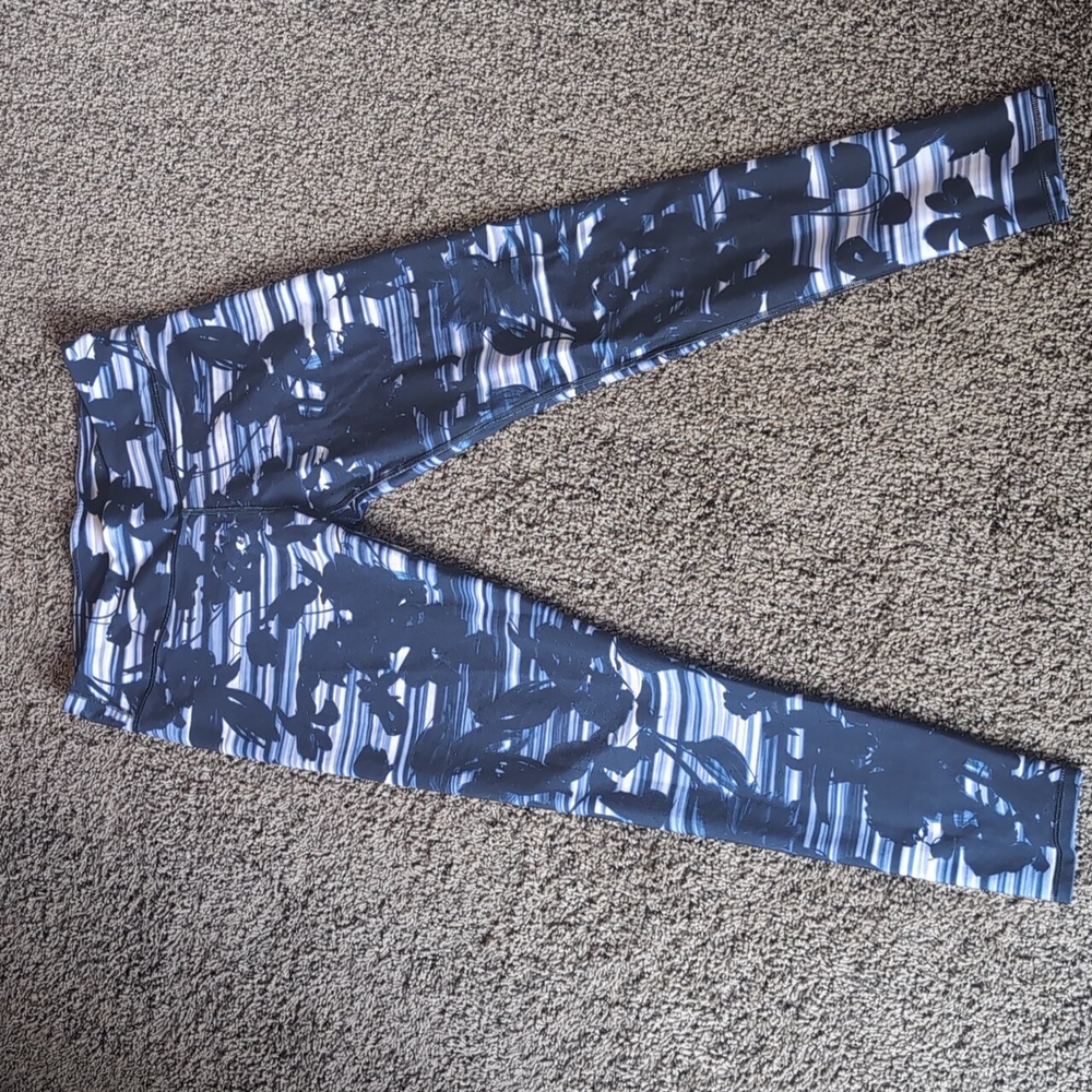 Fabletics workout leggings